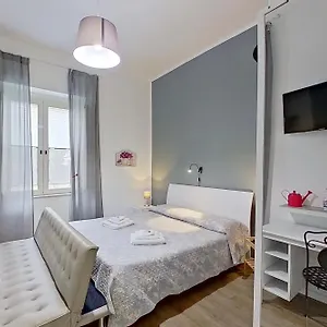 https://il-giardino-di-vico-neve.hotels-amalfi.com